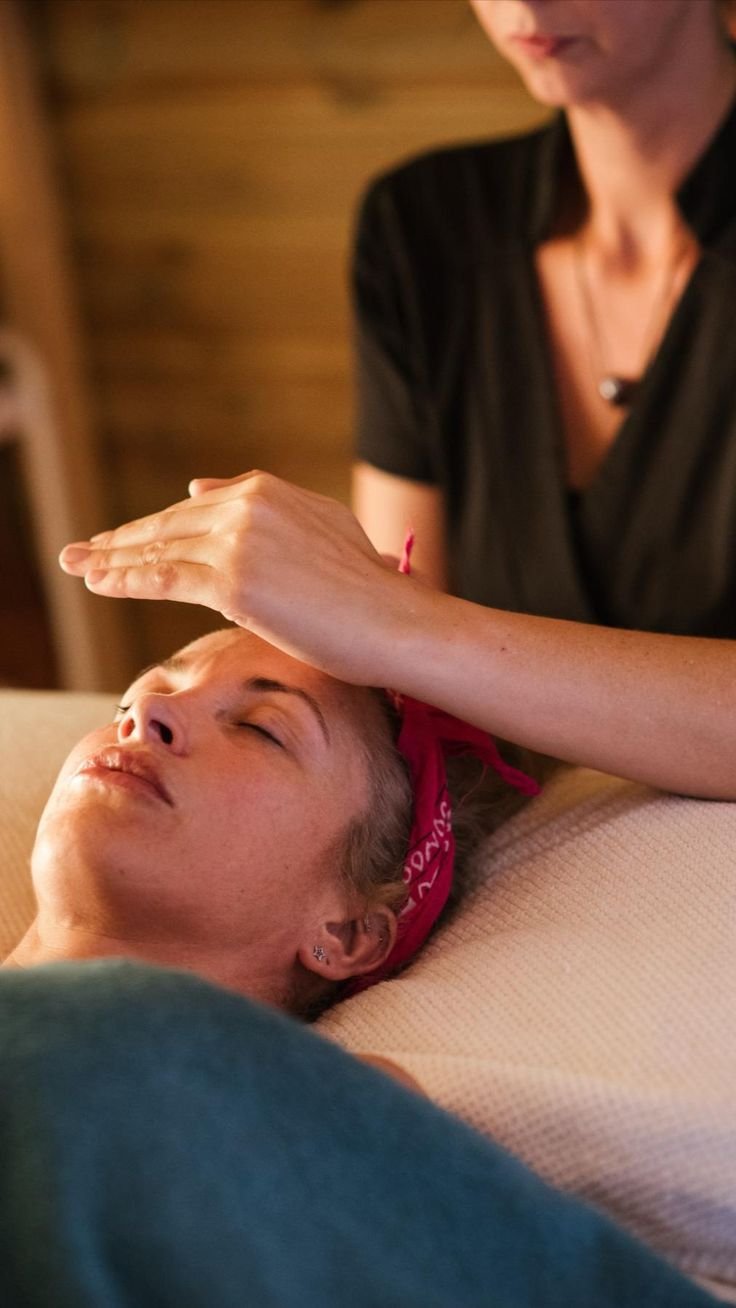 Reiki Healing and Therapy Session at Reiki School India, Rishikesh